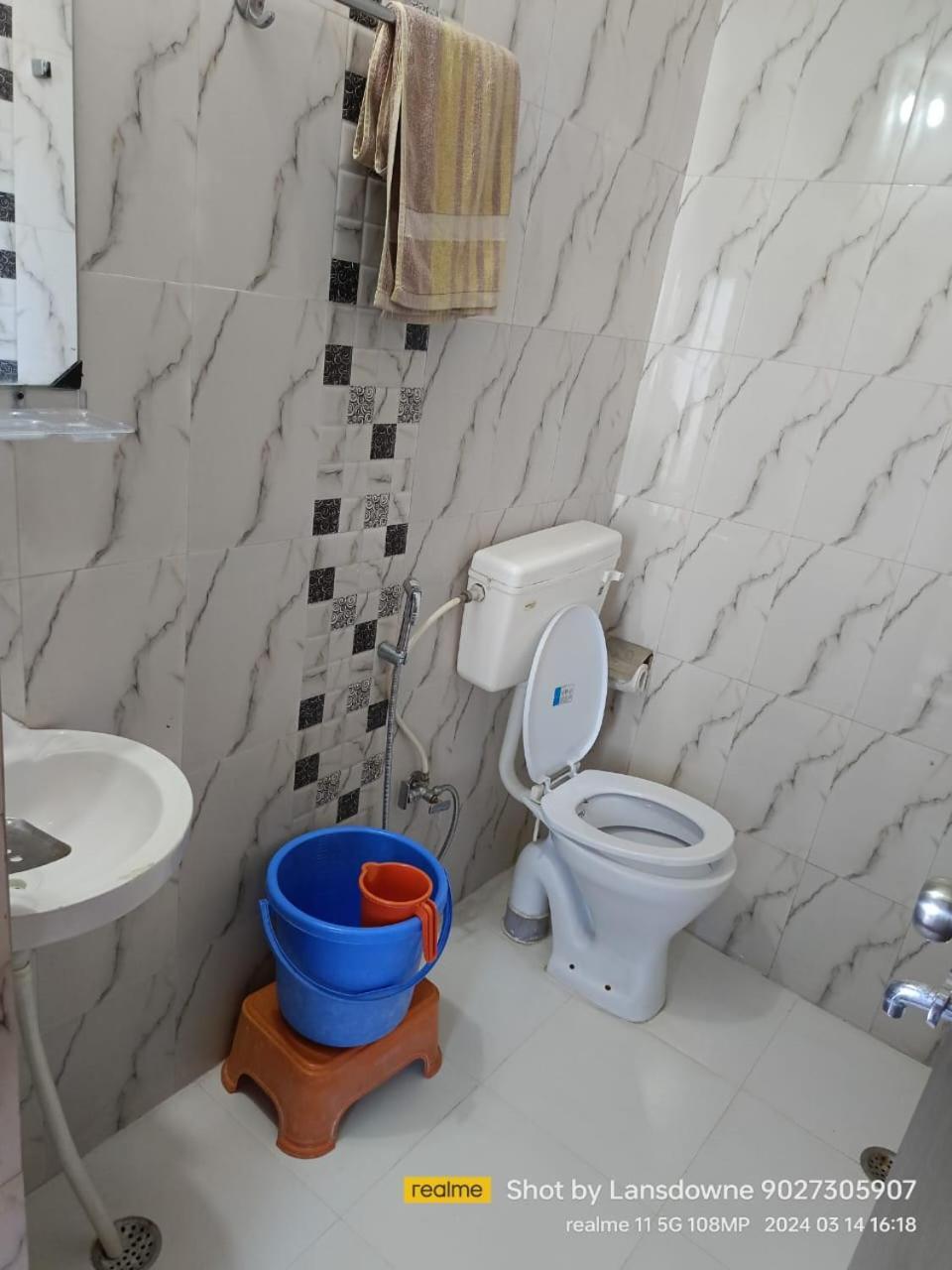 Joshi Holiday Home Stay Лансдаун Экстерьер фото