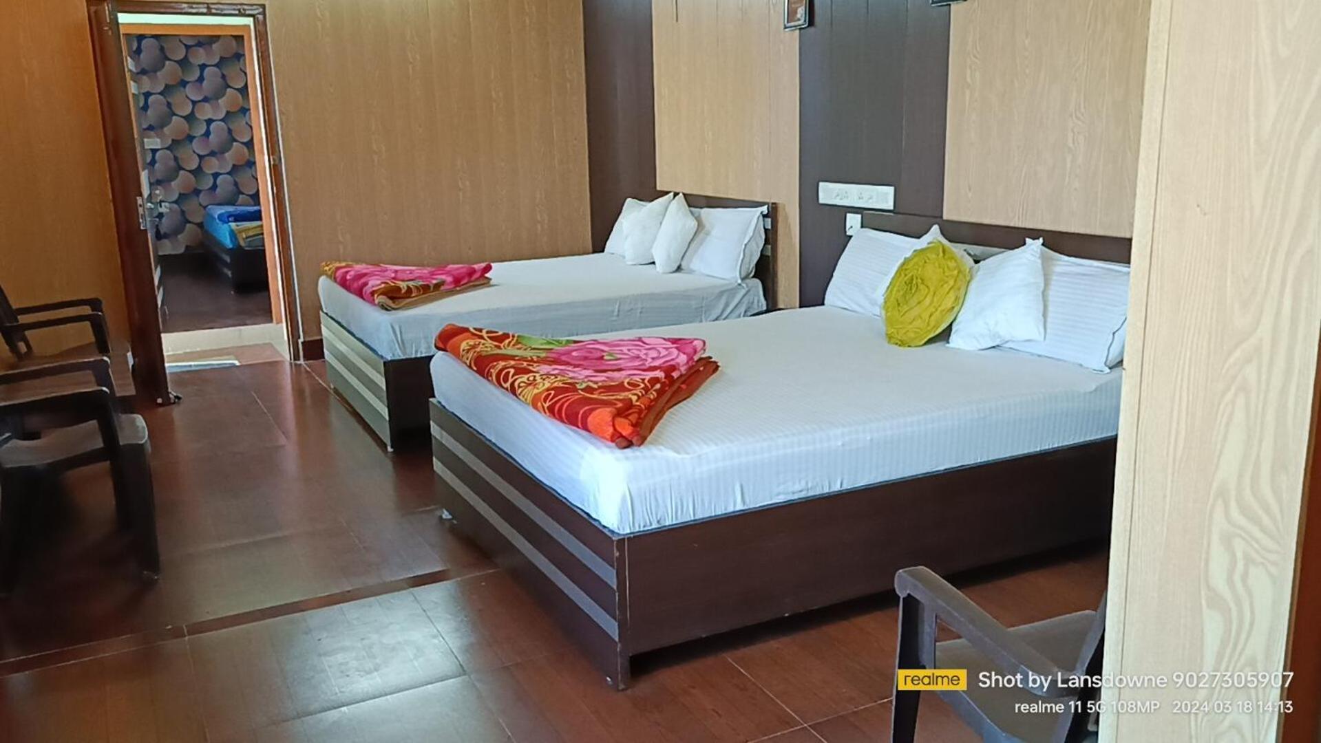 Joshi Holiday Home Stay Лансдаун Экстерьер фото