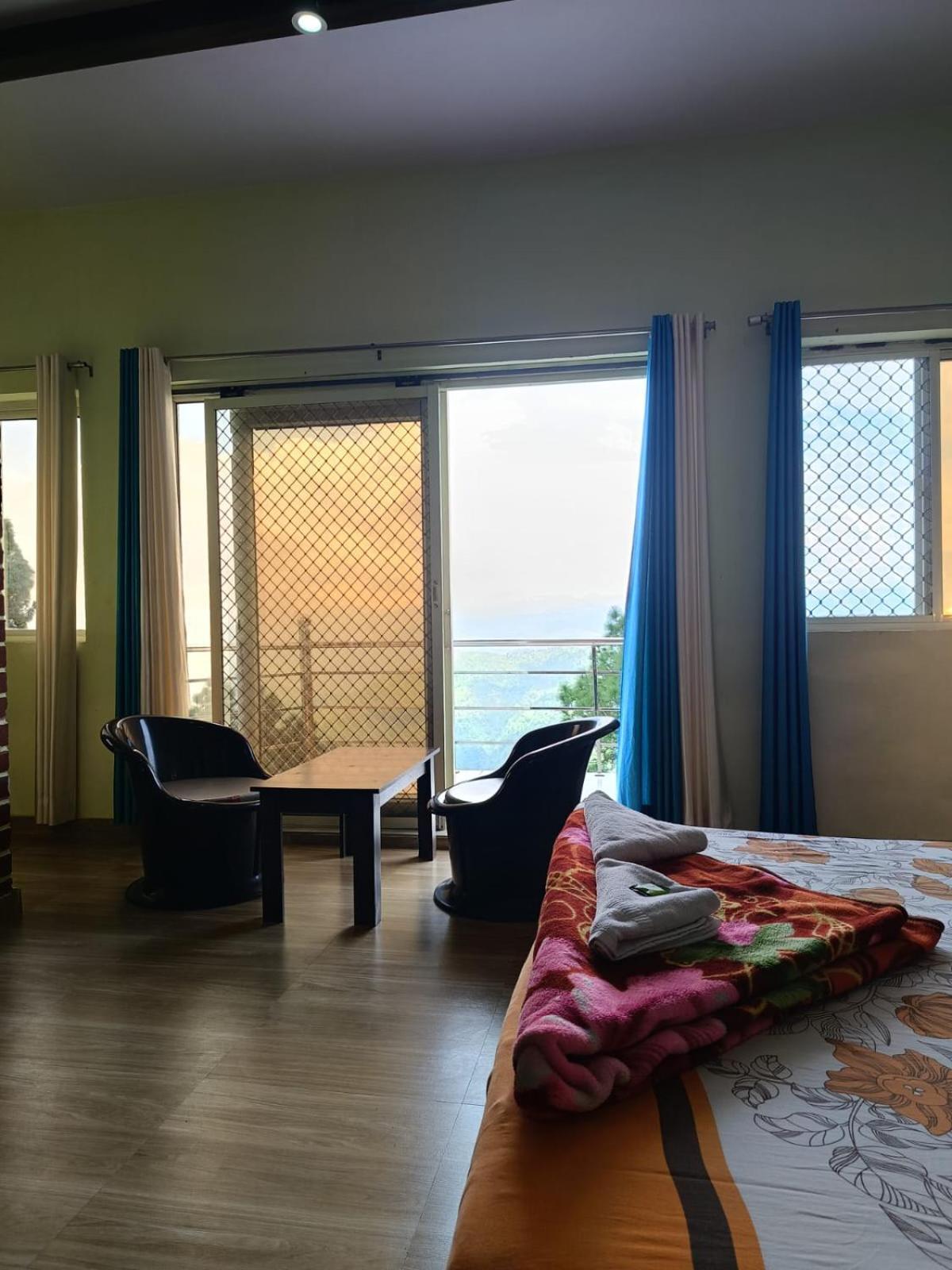 Joshi Holiday Home Stay Лансдаун Экстерьер фото