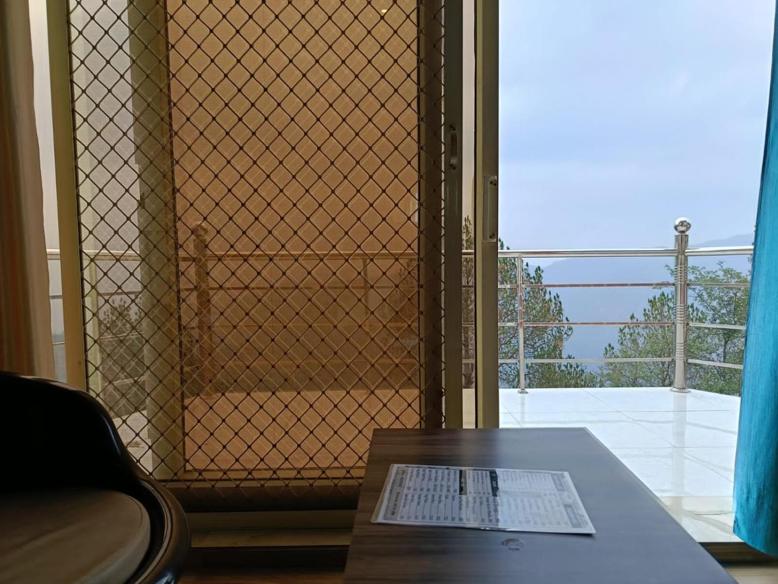 Joshi Holiday Home Stay Лансдаун Экстерьер фото